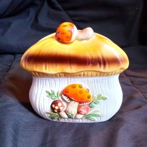 Merry Mushroom napkin holder